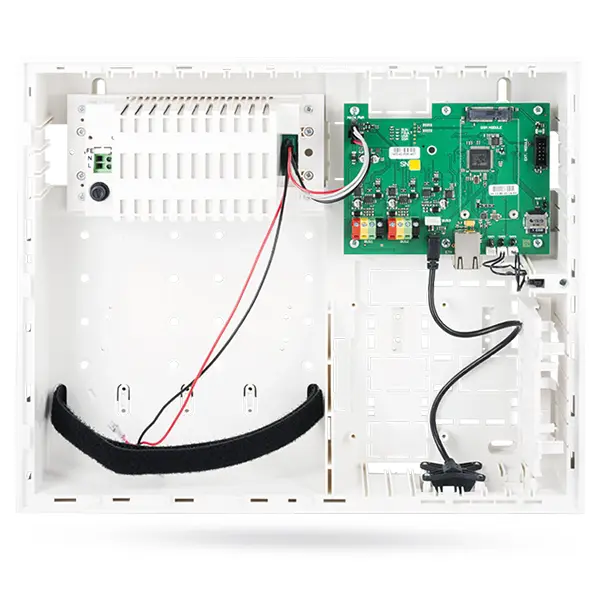 8207-ja-107kr-ustredna-s-vestavenym-lan-a-radiovym-modulem-0-230-zon-15-podsystemu-14259303.23257752 JA-107KR