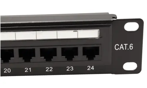 13831-patchpanel-6-utp-24p_2