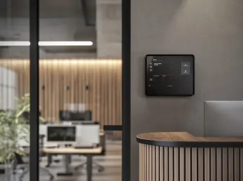 15118-ajax-en54-fire-hub-cerna-image1-big_ies8718758